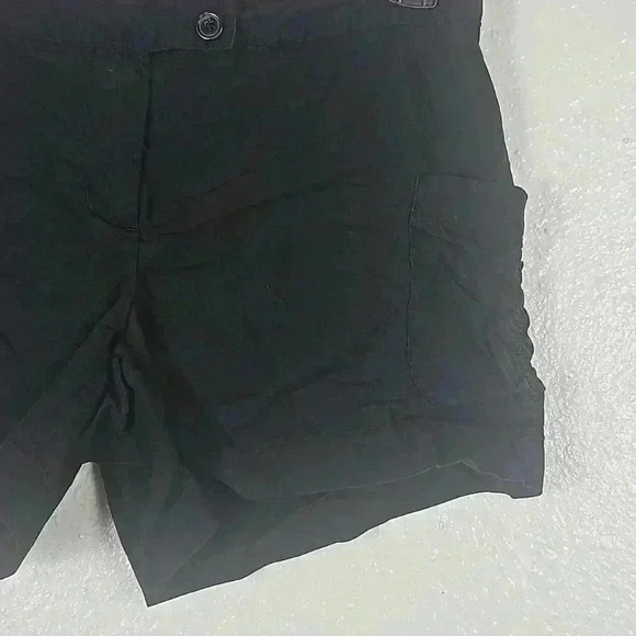 Daisy Fuentes Casual Black Shorts - Picture 2 of 5